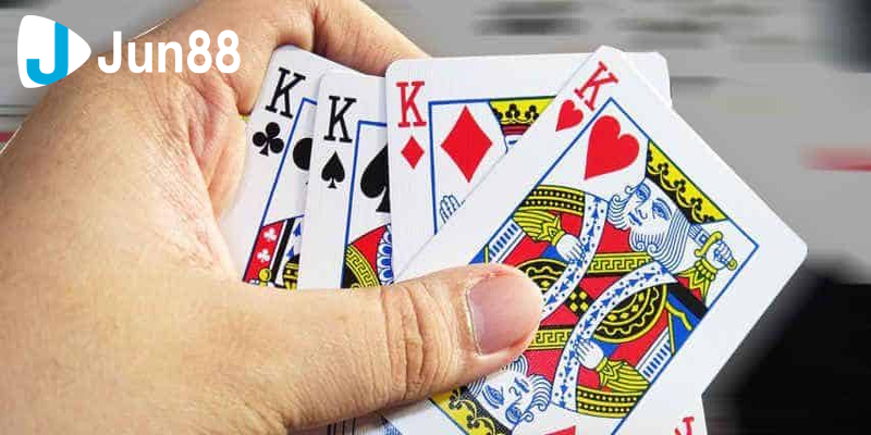 Người chơi bài Tiến lên cực kỳ thích chặt heo đỏ 