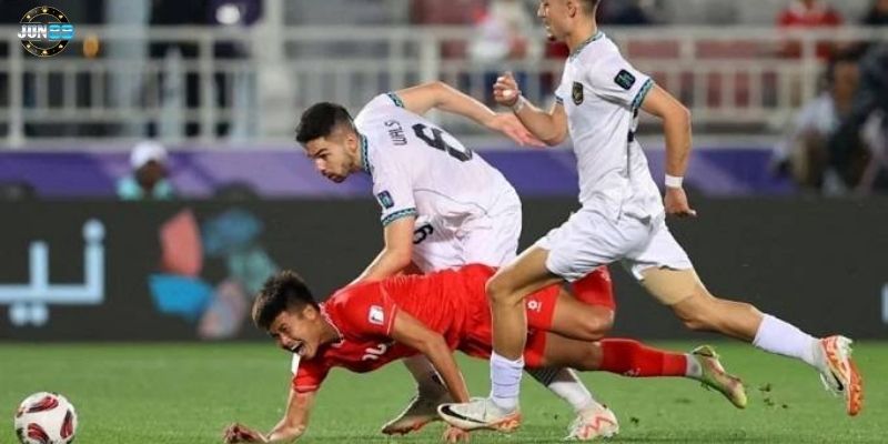 Kèo bóng đá giải VĐQG Hy Lạp – Phân tích kèo từ chuyên gia Jun88 4 anh 3 2025 02 03T220516.201