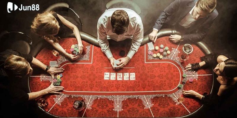 Xay-dung-loi-choi-linh-hoat-trong-chien-thuat-choi-poker