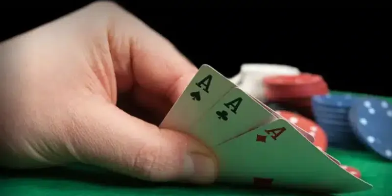 Những mẹo chơi Bài Cào Tố để tạo lợi thế là gì?